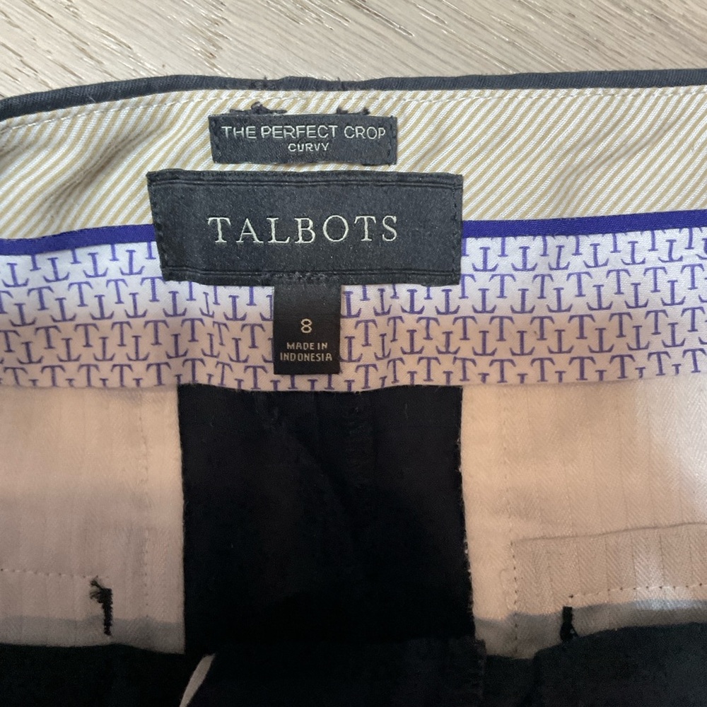 Talbots The Perfect Crop Sz 8 Curvy Cotton Stretch Black Pants - Picture 2 of 5